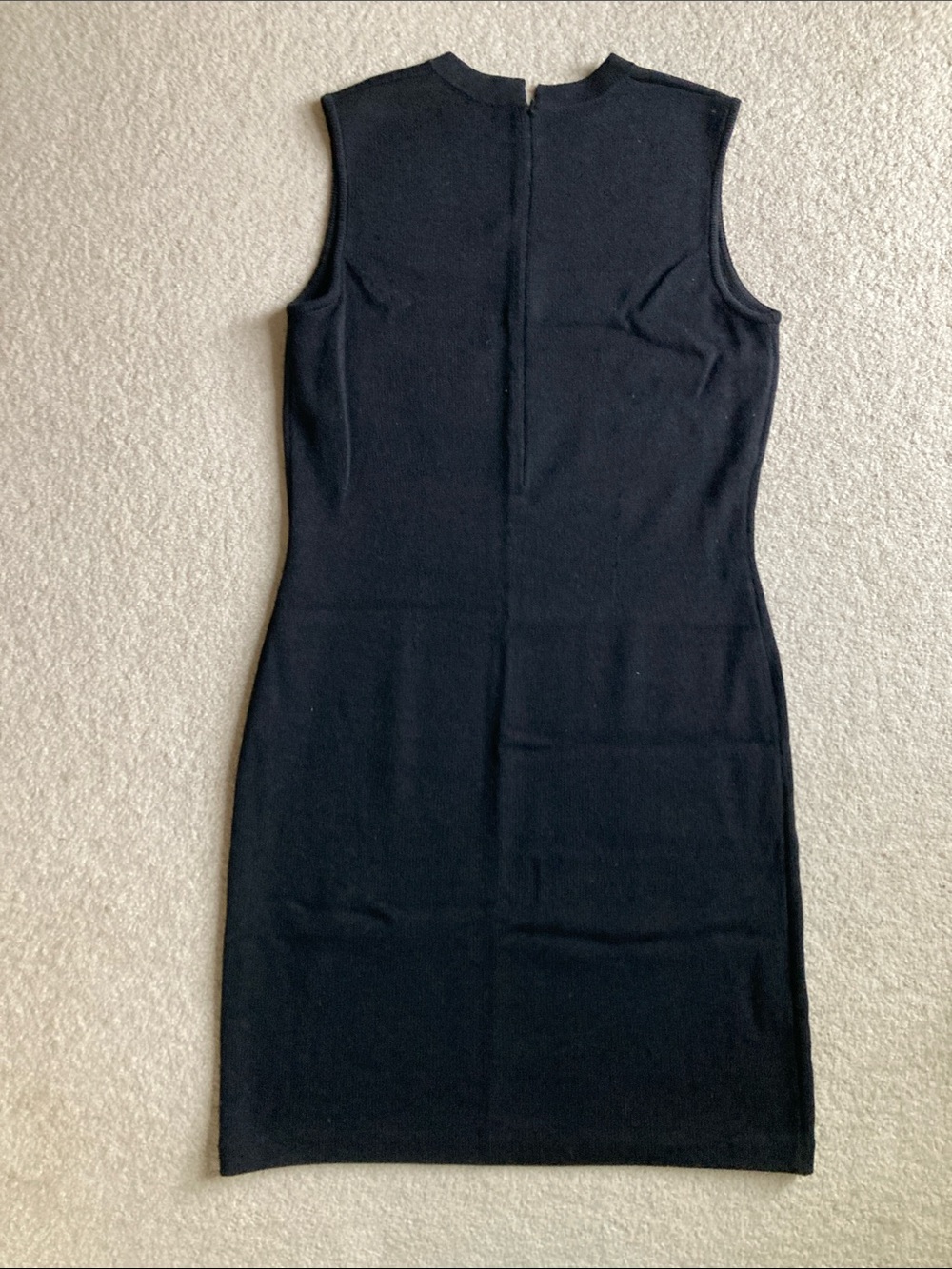 St. John Basics black dress - Picture 5 of 8